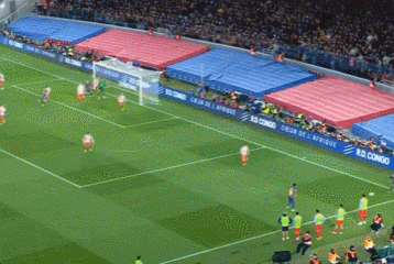 18岁贝尔纳尔复出后连斩马竞纽卡 成巴萨后腰新