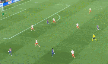 18岁贝尔纳尔复出后连斩马竞纽卡 成巴萨后腰新