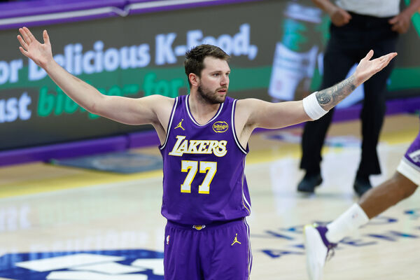 东契奇防守数据成MVP评选关键因素