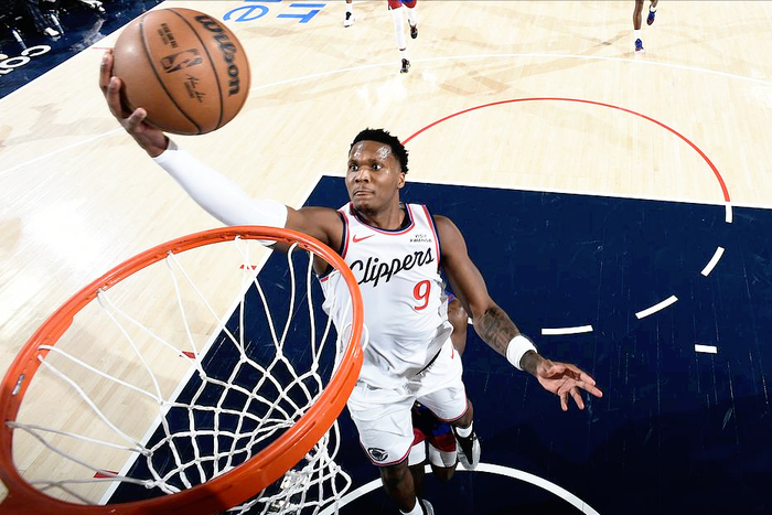 快船球员合同变动引关注 未来阵容调整成关键