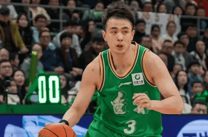 辽宁男篮大胜四川多点开花展现统治力