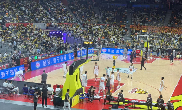 广东队主场惨败福建队 18分领先竟遭30分逆转